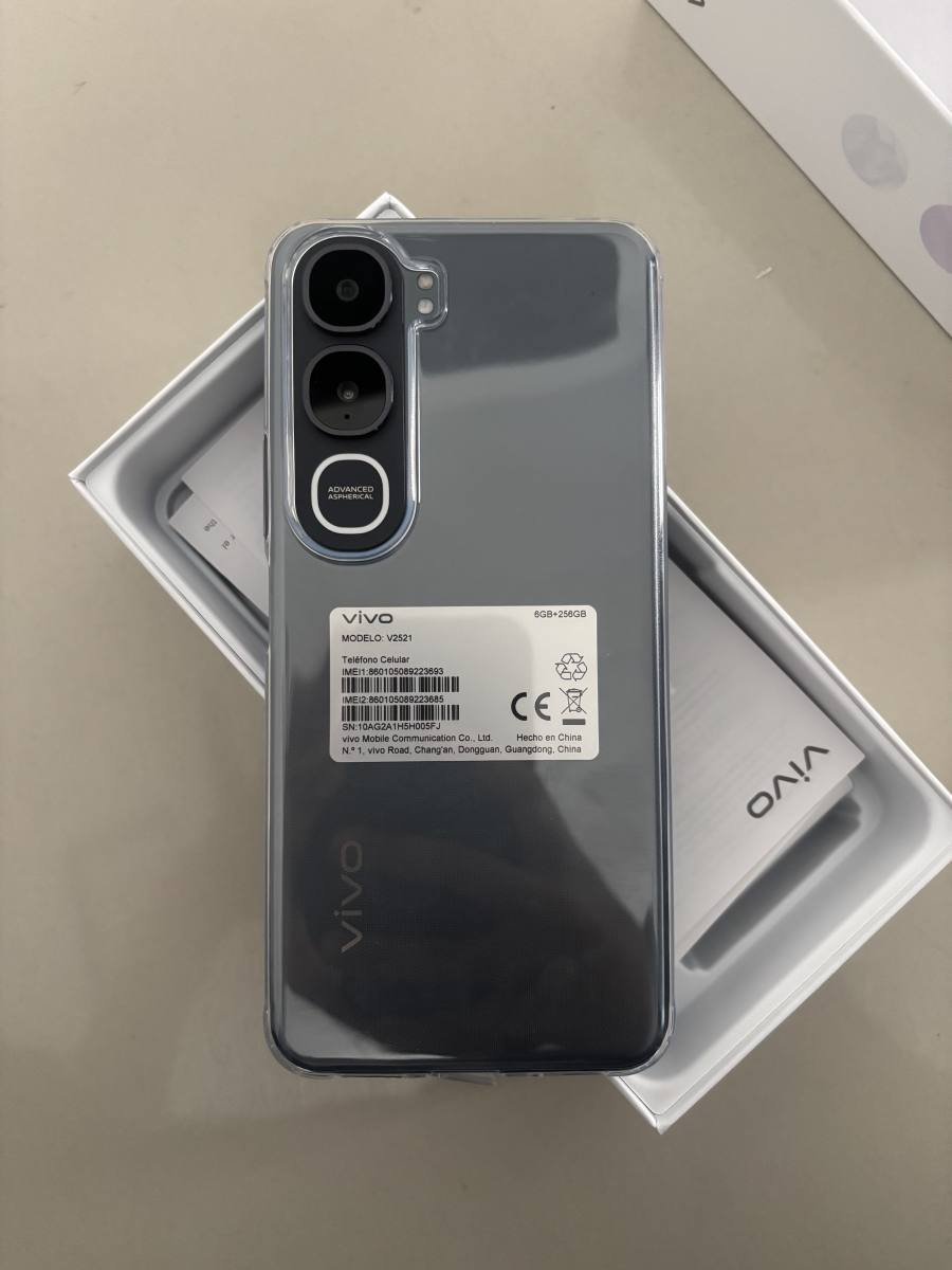 Foto 2 de Vendo vivo Y31 5G de 6 GB de RAM